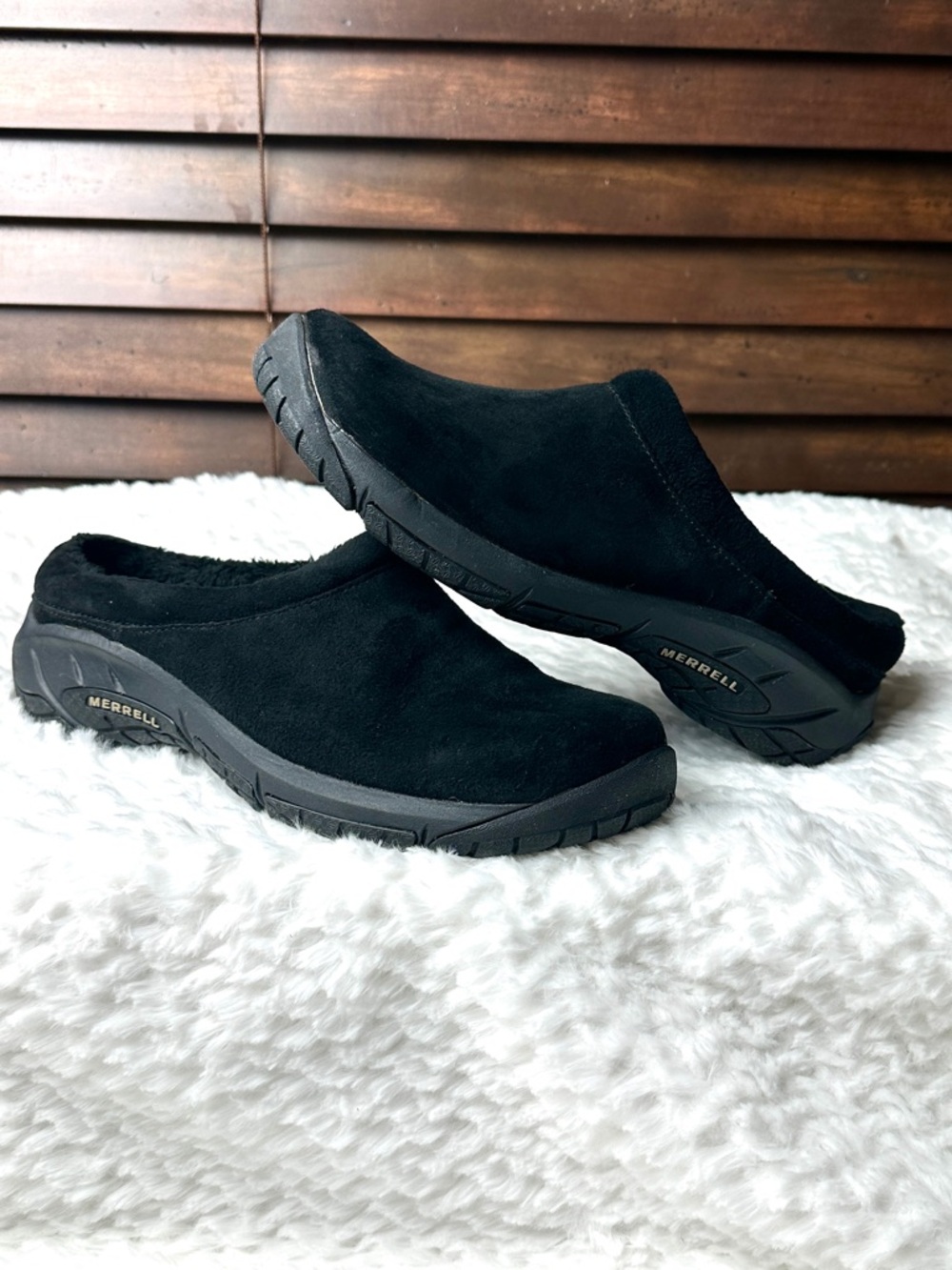 NIB Merrell Encore Nova Crystal Woman’s Black Suede Slip On Mule Clogs Size 6